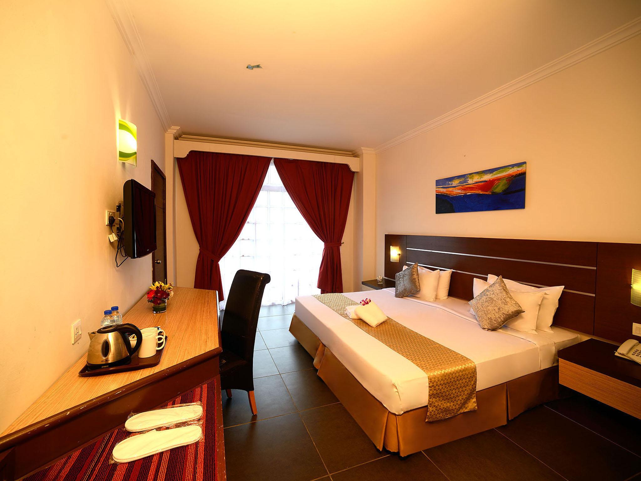 Bella Vista Express Hotel Pantai Cenang  Extérieur photo
