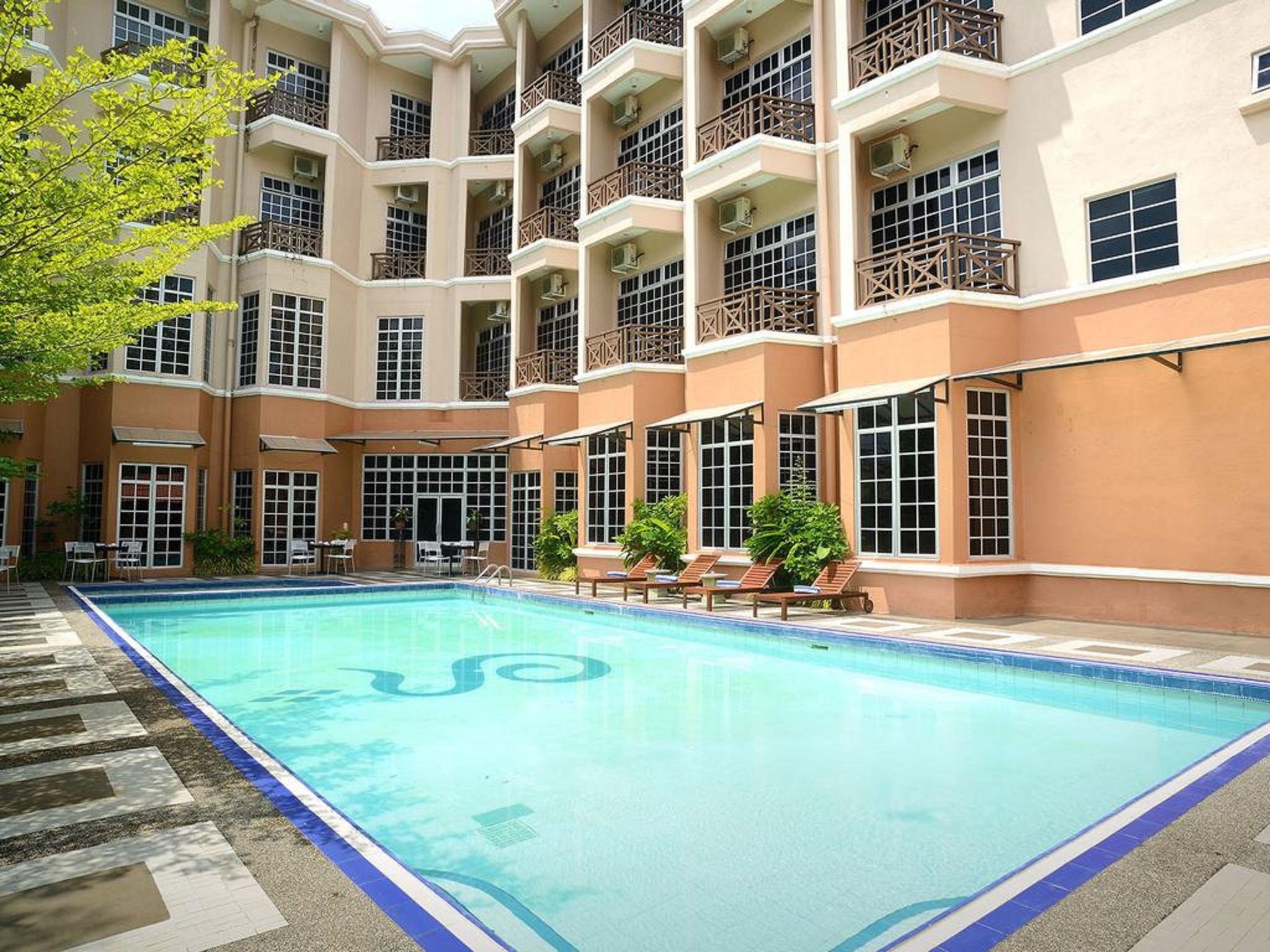 Bella Vista Express Hotel Pantai Cenang  Extérieur photo