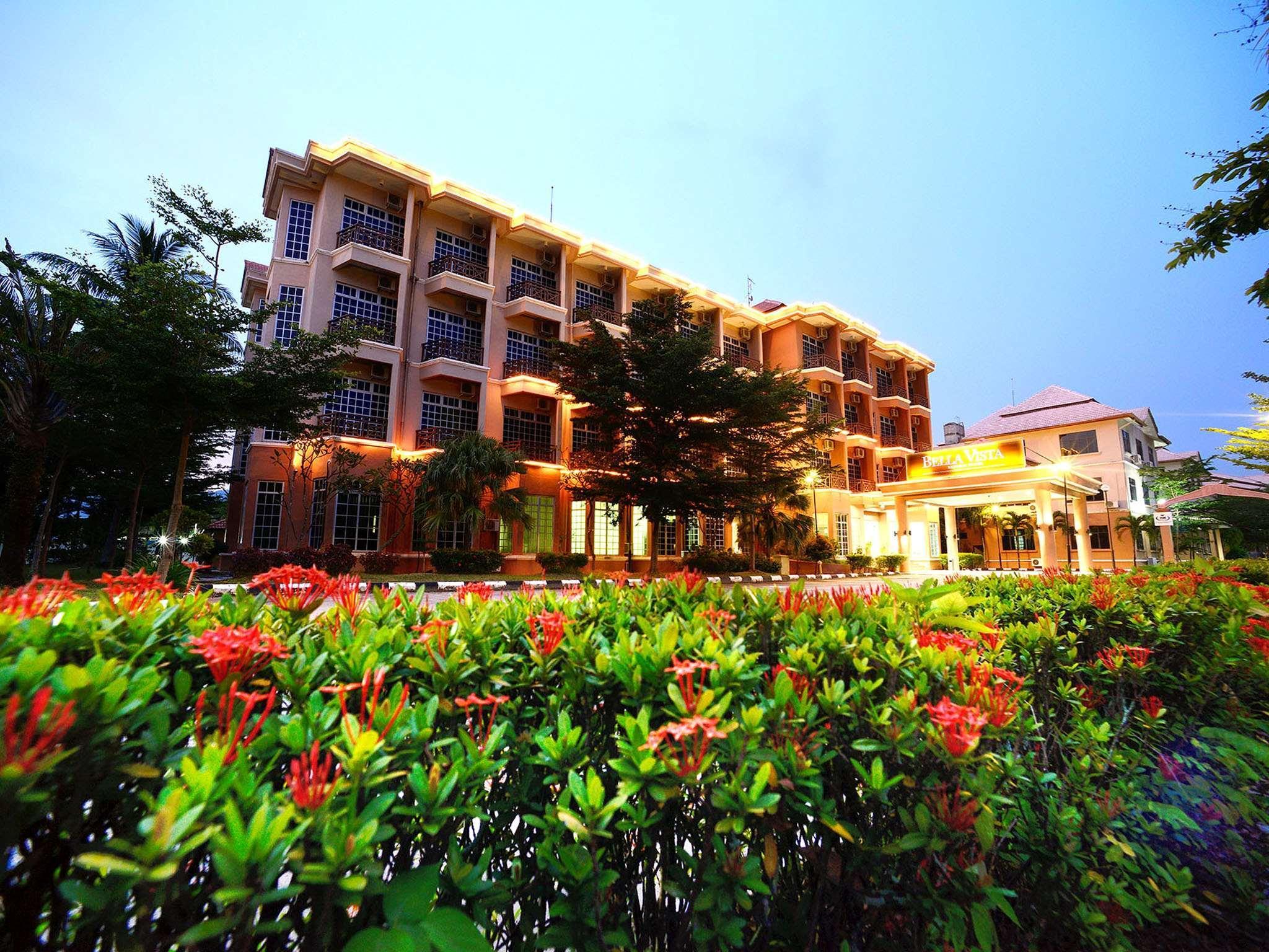 Bella Vista Express Hotel Pantai Cenang  Extérieur photo