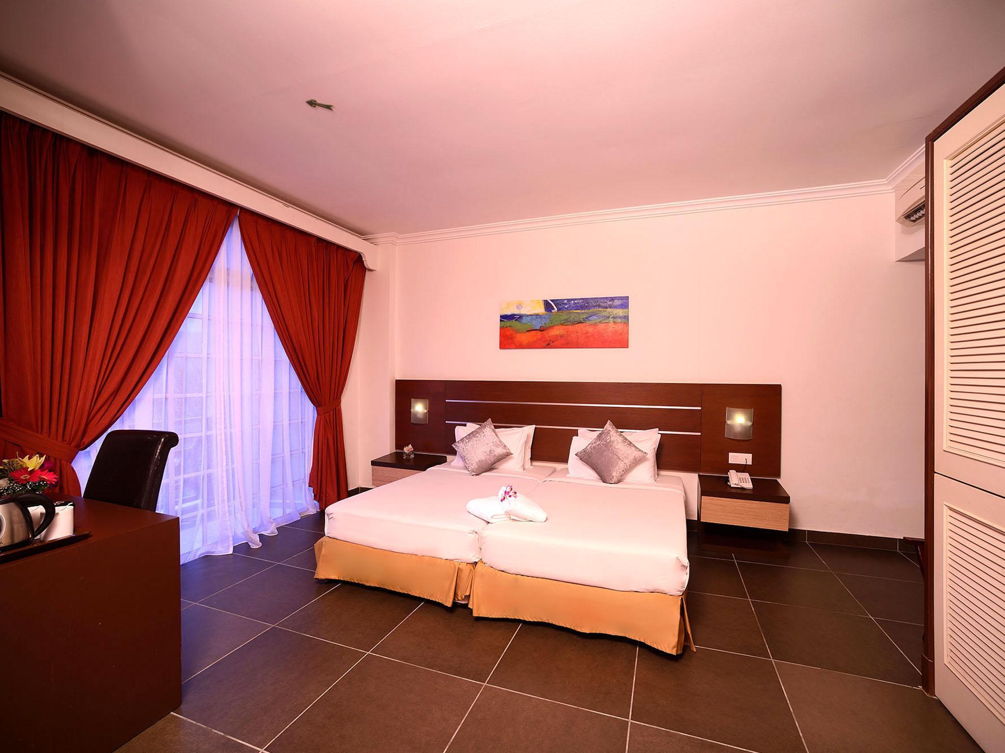 Bella Vista Express Hotel Pantai Cenang  Extérieur photo