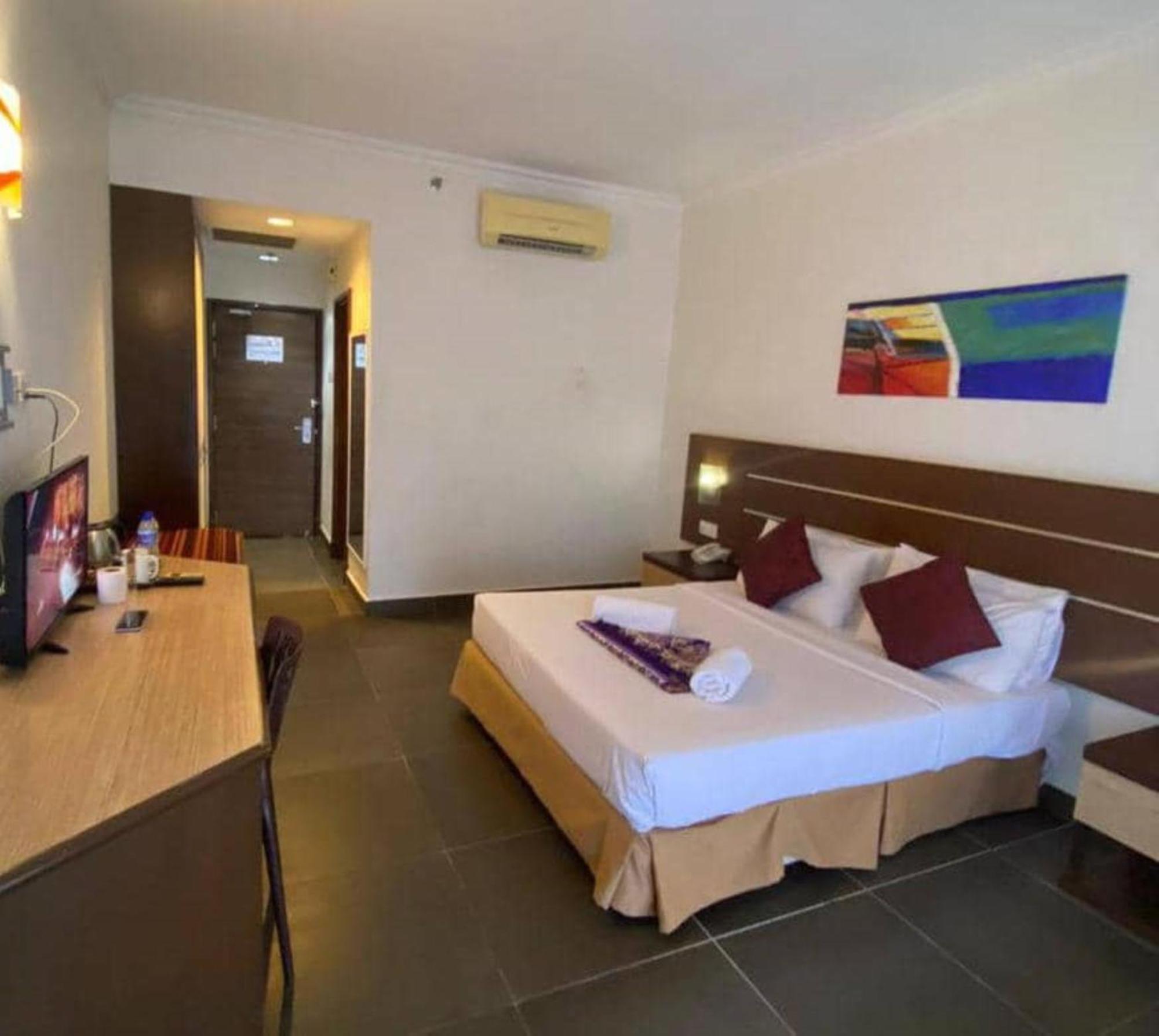 Bella Vista Express Hotel Pantai Cenang  Extérieur photo