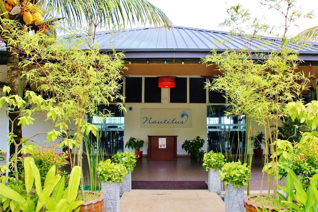Bella Vista Express Hotel Pantai Cenang  Extérieur photo