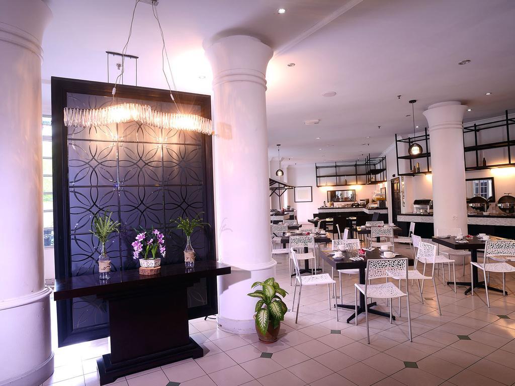 Bella Vista Express Hotel Pantai Cenang  Extérieur photo