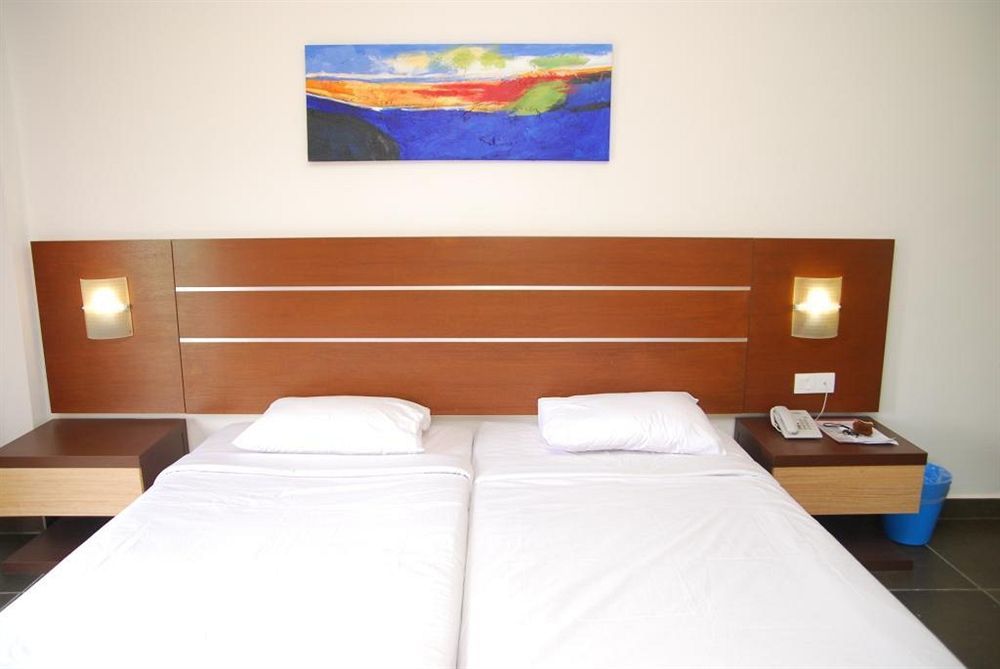 Bella Vista Express Hotel Pantai Cenang  Extérieur photo