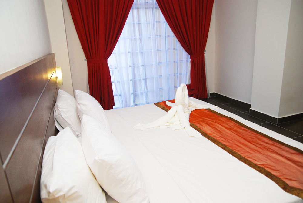 Bella Vista Express Hotel Pantai Cenang  Extérieur photo