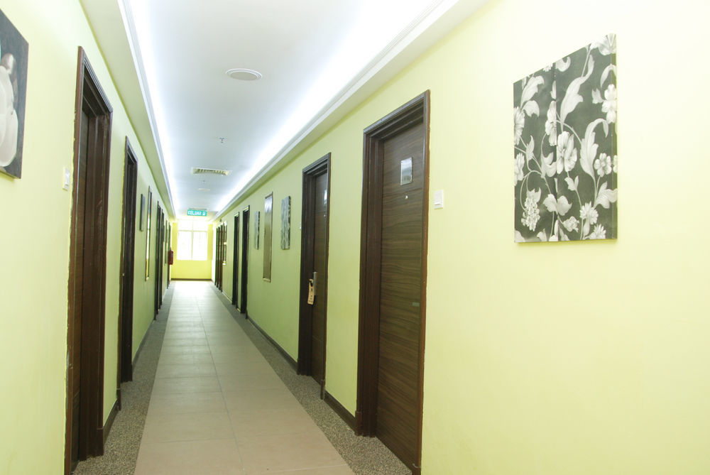 Bella Vista Express Hotel Pantai Cenang  Extérieur photo